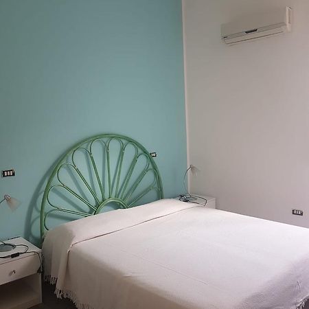 Bed and Breakfast Casanoemi 2 Кальяри Экстерьер фото